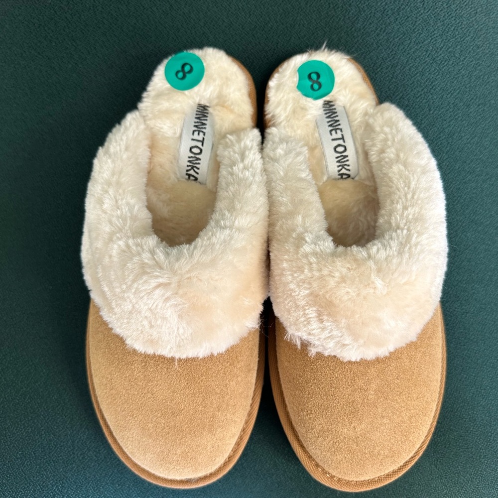 NWT MINNETONKA Women's Pile Lined Leather Mule Slip On Slippers Sz 8